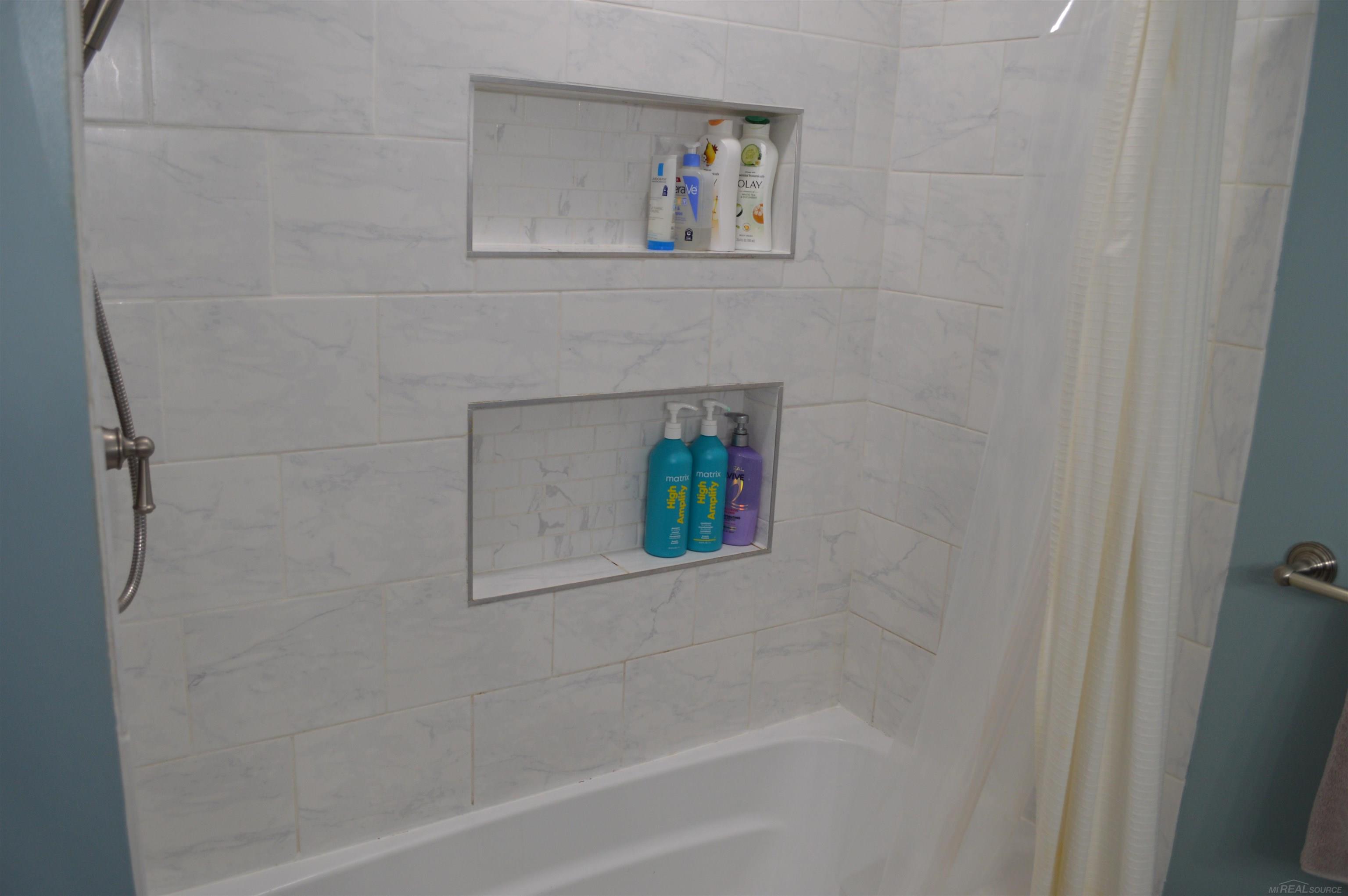 30747 Sutherland Avenue Warren, MI 48088 - Photo 7 of 16