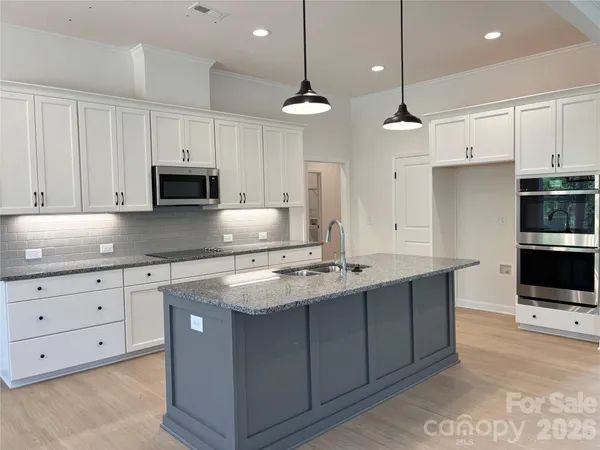 $579,000 | 6853 Glen Abbey Lane, Unit 8, Mount Pleasant, NC 28124