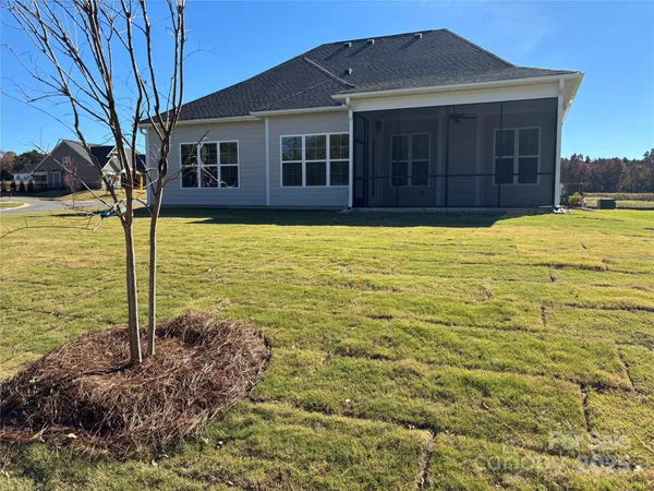 $579,000 | 6853 Glen Abbey Lane, Unit 8, Mount Pleasant, NC 28124