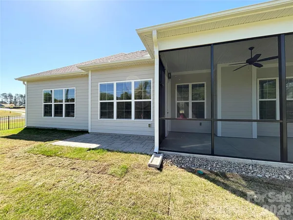 $579,000 | 6853 Glen Abbey Lane, Unit 8, Mount Pleasant, NC 28124