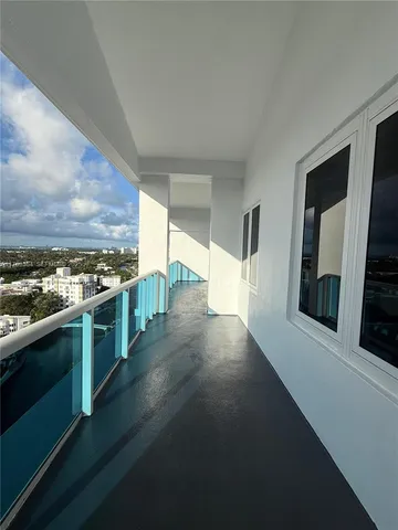 $2,100,000 | 2301 Collins Avenue, Unit PH22, Miami Beach, FL 33139