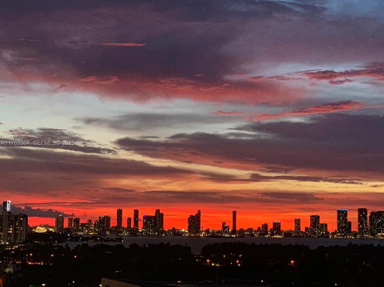 2301 Collins Avenue, Unit PH22 Miami Beach, FL 33139 - Photo 30 of 35