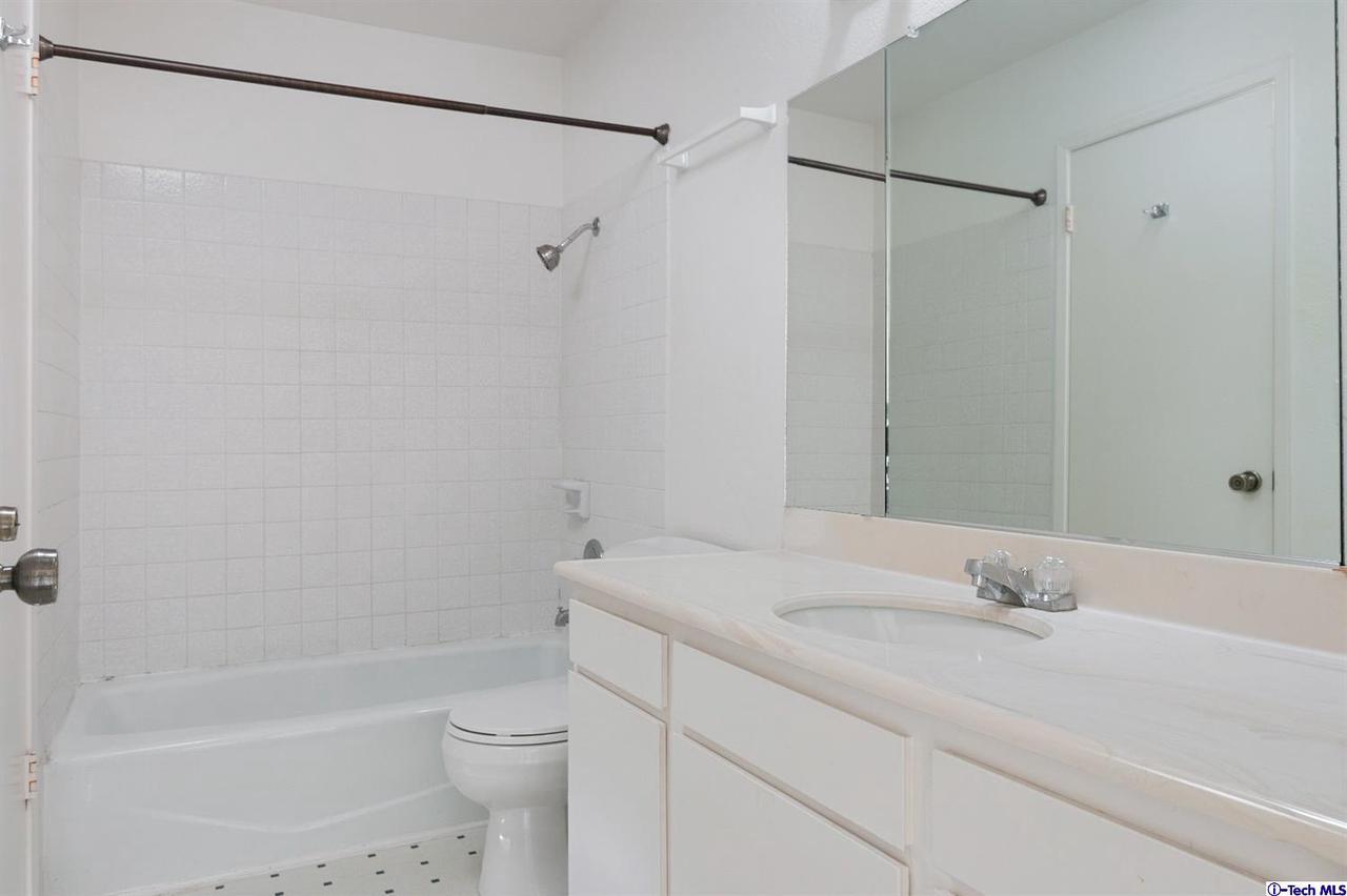 4409 Catlin Circle, Unit B Carpinteria, CA 93013 - Photo 13 of 17