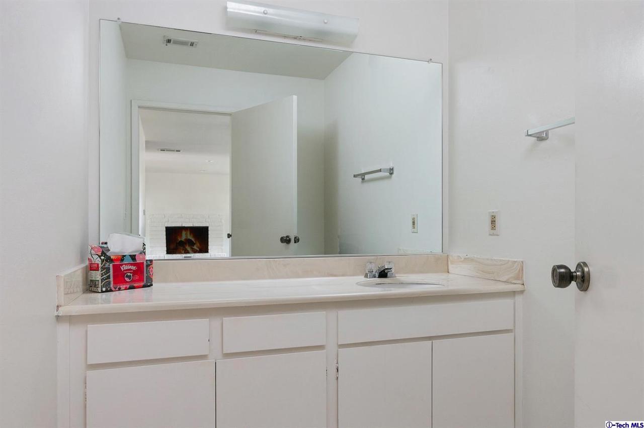 4409 Catlin Circle, Unit B Carpinteria, CA 93013 - Photo 15 of 17