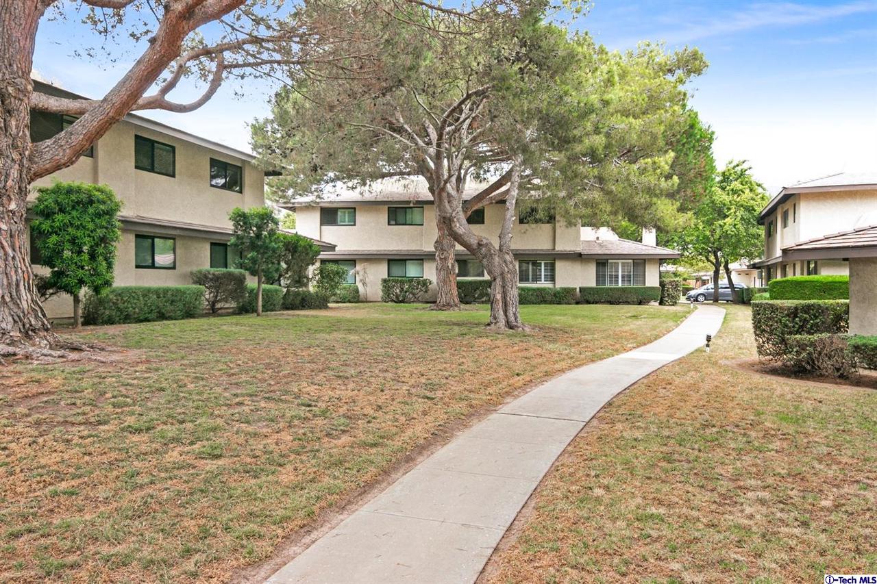 4409 Catlin Circle, Unit B Carpinteria, CA 93013 - Photo 3 of 17