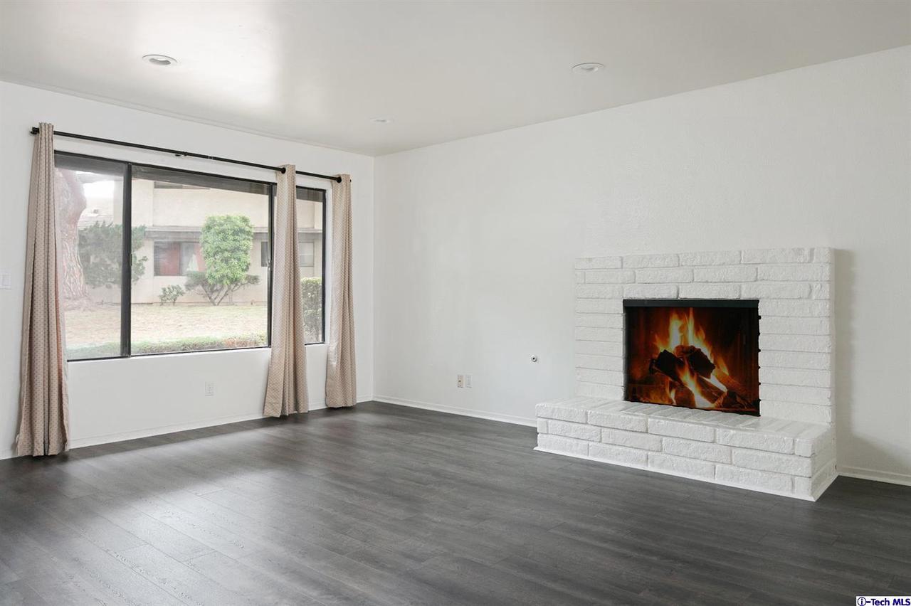 4409 Catlin Circle, Unit B Carpinteria, CA 93013 - Photo 5 of 17