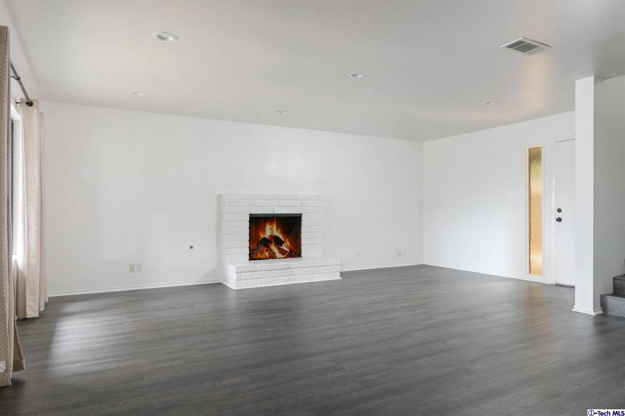 4409 Catlin Circle, Unit B Carpinteria, CA 93013 - Photo 9 of 17