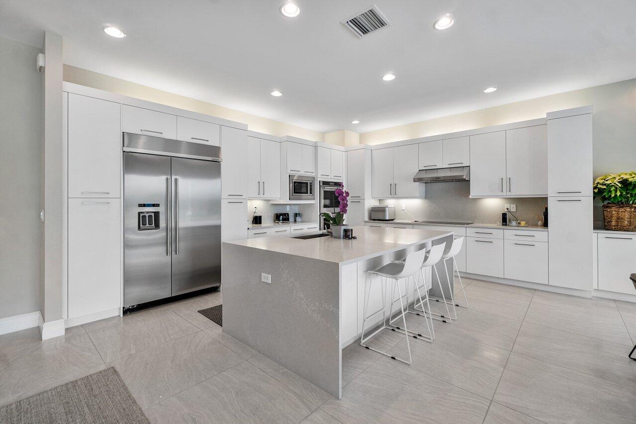 11847 Windy Forest Way Boca Raton, FL 33498 - Photo 8 of 52 010-11847WindyForestWay-BocaRaton-FL-334
