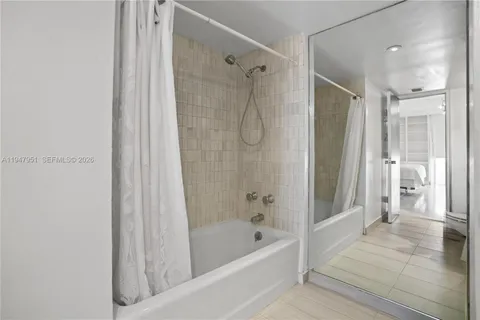 $8,995 | 19355 Turnberry Way, Unit 25GR, Aventura, FL 33180