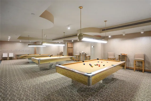 $8,995 | 19355 Turnberry Way, Unit 25GR, Aventura, FL 33180