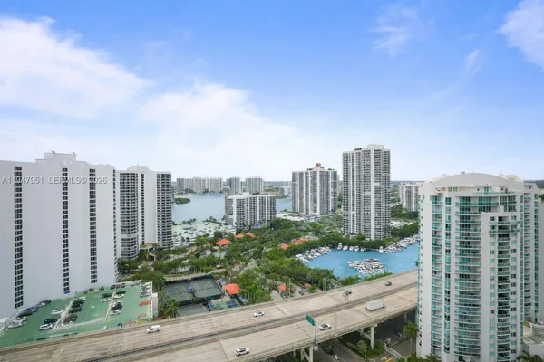 $8,995 | 19355 Turnberry Way, Unit 25GR, Aventura, FL 33180