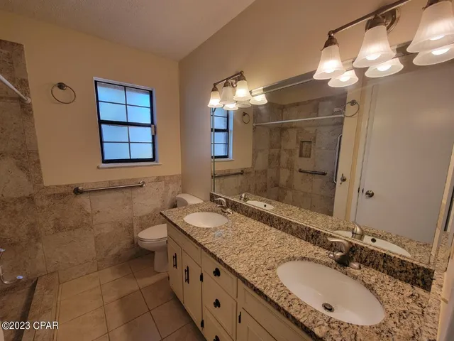 $2,000 | 738 Oak Avenue, Panama City, FL 32401