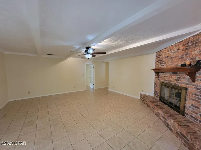 $2,000 | 738 Oak Avenue, Panama City, FL 32401