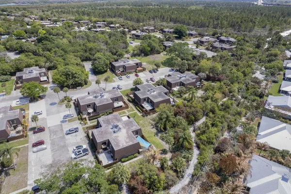 $2,600 | 5674 Southeast Riverboat Drive, Unit 131, Stuart, FL 34997