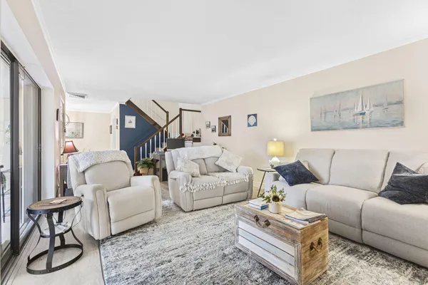 $2,600 | 5674 Southeast Riverboat Drive, Unit 131, Stuart, FL 34997