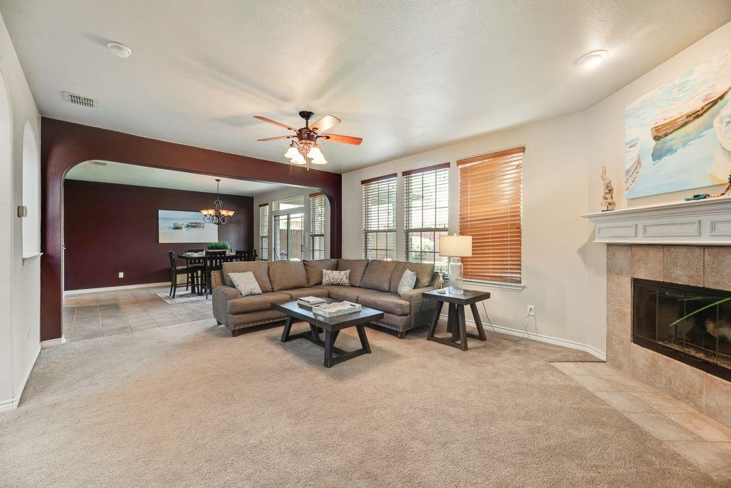 5841 Stone Mountain Road The Colony, TX 75056 - Photo 7 of 40