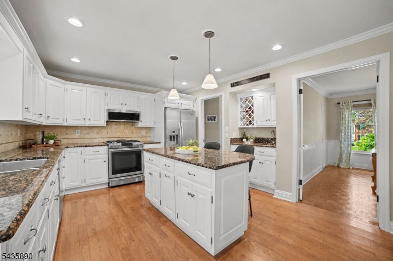 52 Hampton Road Chatham, NJ 07928 - Photo 11 of 34