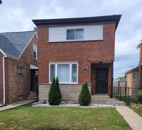 $235,000 | 9020 South King Drive, Chicago, IL 60619