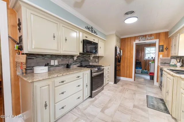 $310,000 | 4661 St Landry Highway, Ville Platte, LA 70586