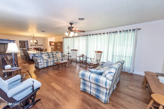 $310,000 | 4661 St Landry Highway, Ville Platte, LA 70586