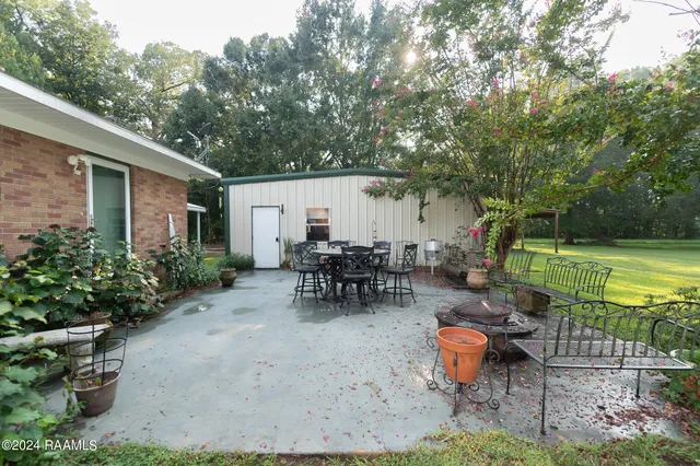 $310,000 | 4661 St Landry Highway, Ville Platte, LA 70586