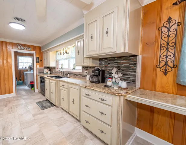 $310,000 | 4661 St Landry Highway, Ville Platte, LA 70586