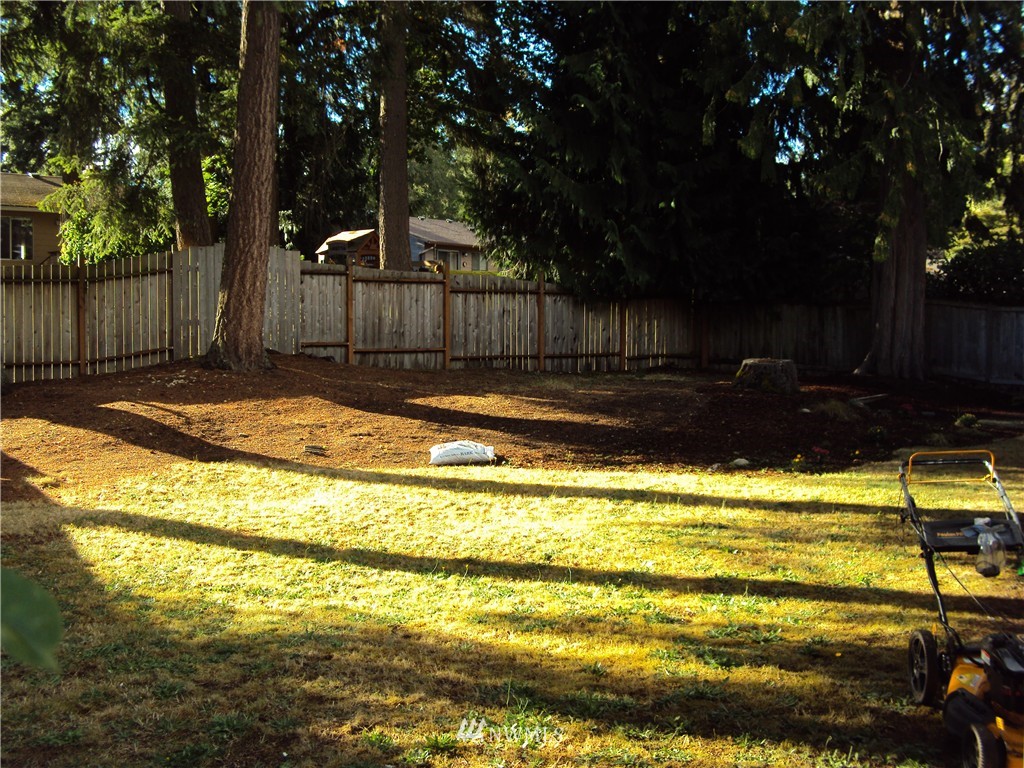 17322 Brook Boulevard Bothell, WA 98012 - Photo 5 of 25