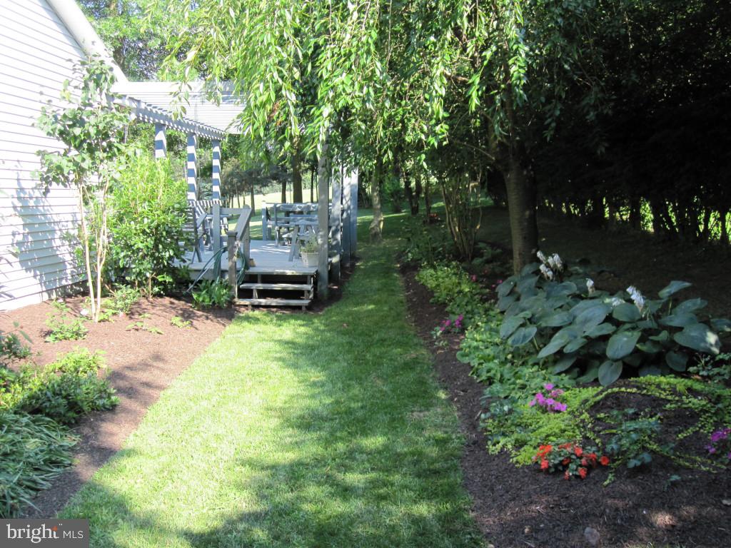 731 Webster Hill Road Lititz, PA 17543 - Photo 20 of 32