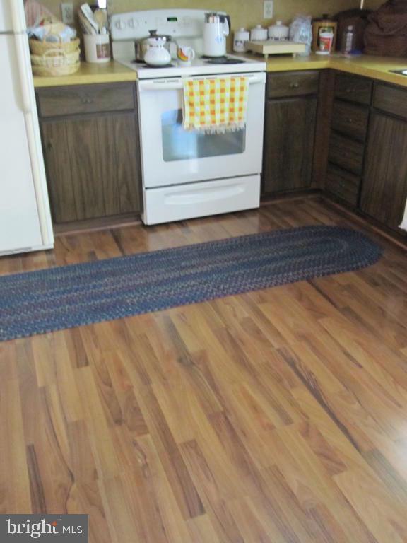 731 Webster Hill Road Lititz, PA 17543 - Photo 7 of 32