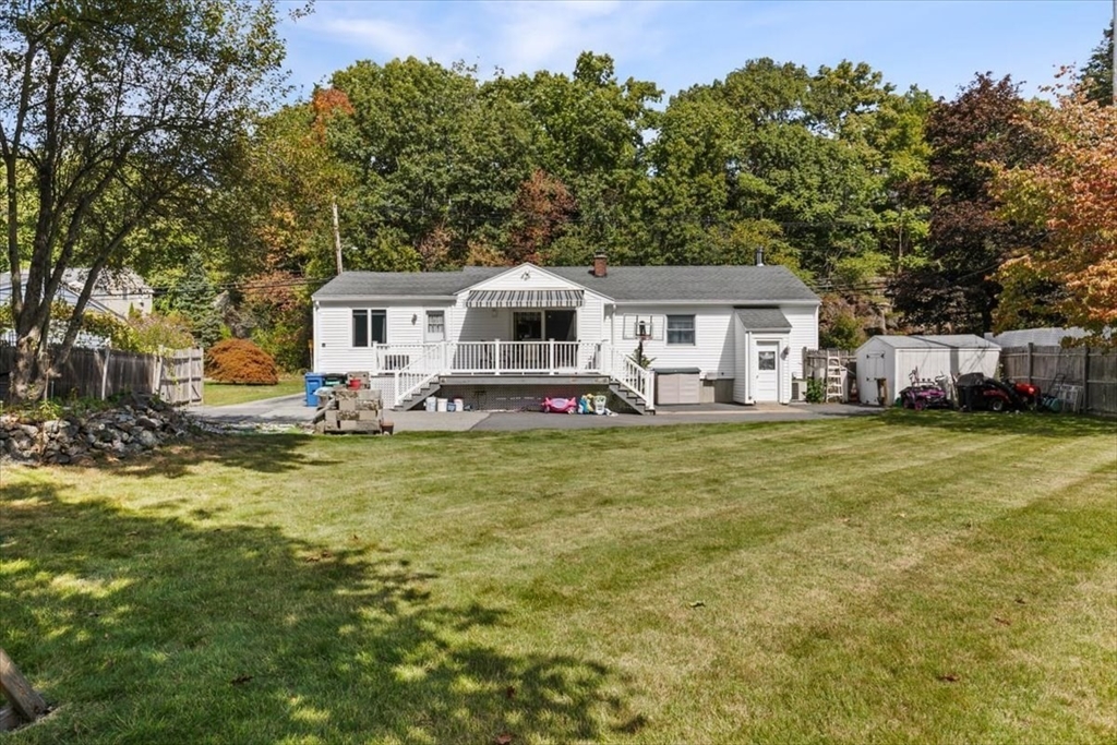 381 Water Street Wakefield, MA 01880 - Photo 3 of 42