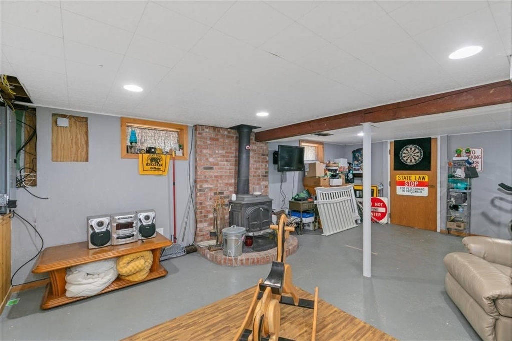 381 Water Street Wakefield, MA 01880 - Photo 32 of 42