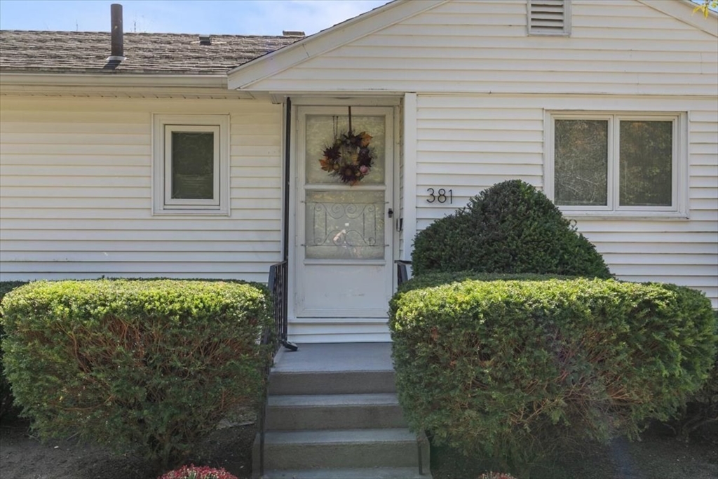 381 Water Street Wakefield, MA 01880 - Photo 8 of 42