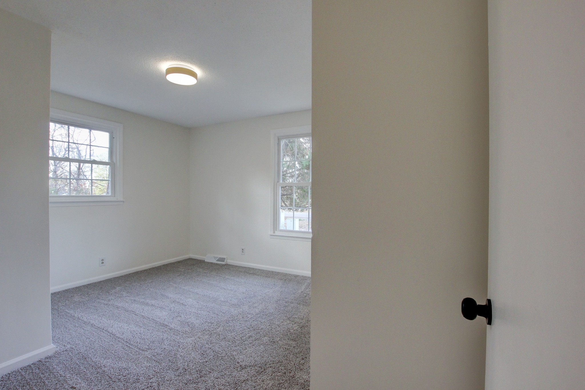 526 Hawkins Road Clarksville, TN 37040 - Photo 11 of 20 Gallery Image 11