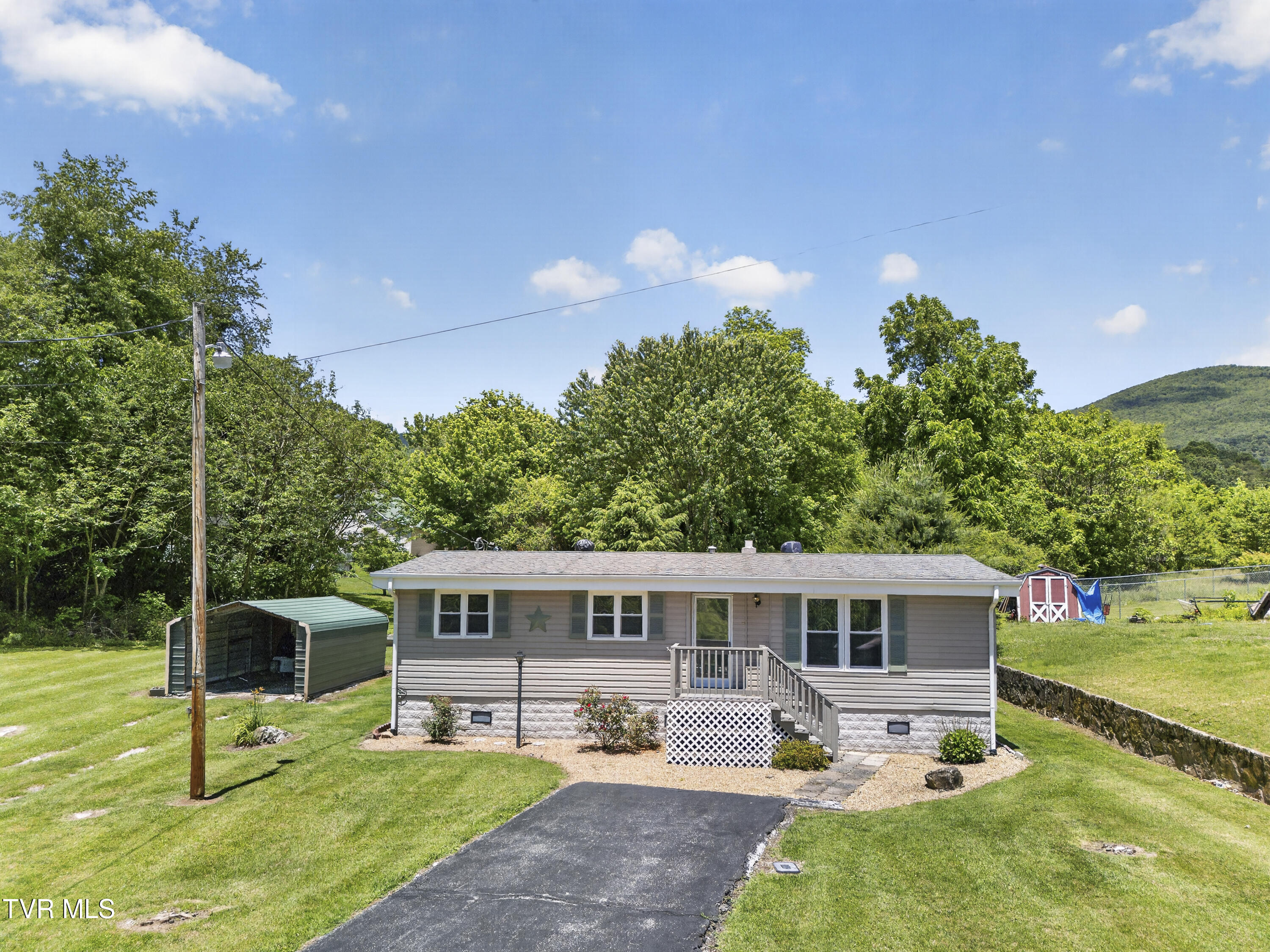714 Allison Gap Road Saltville, VA 24370 - Photo 3 of 24 714-Allison-Gap-Rd-VA Cynthia-Routon-7