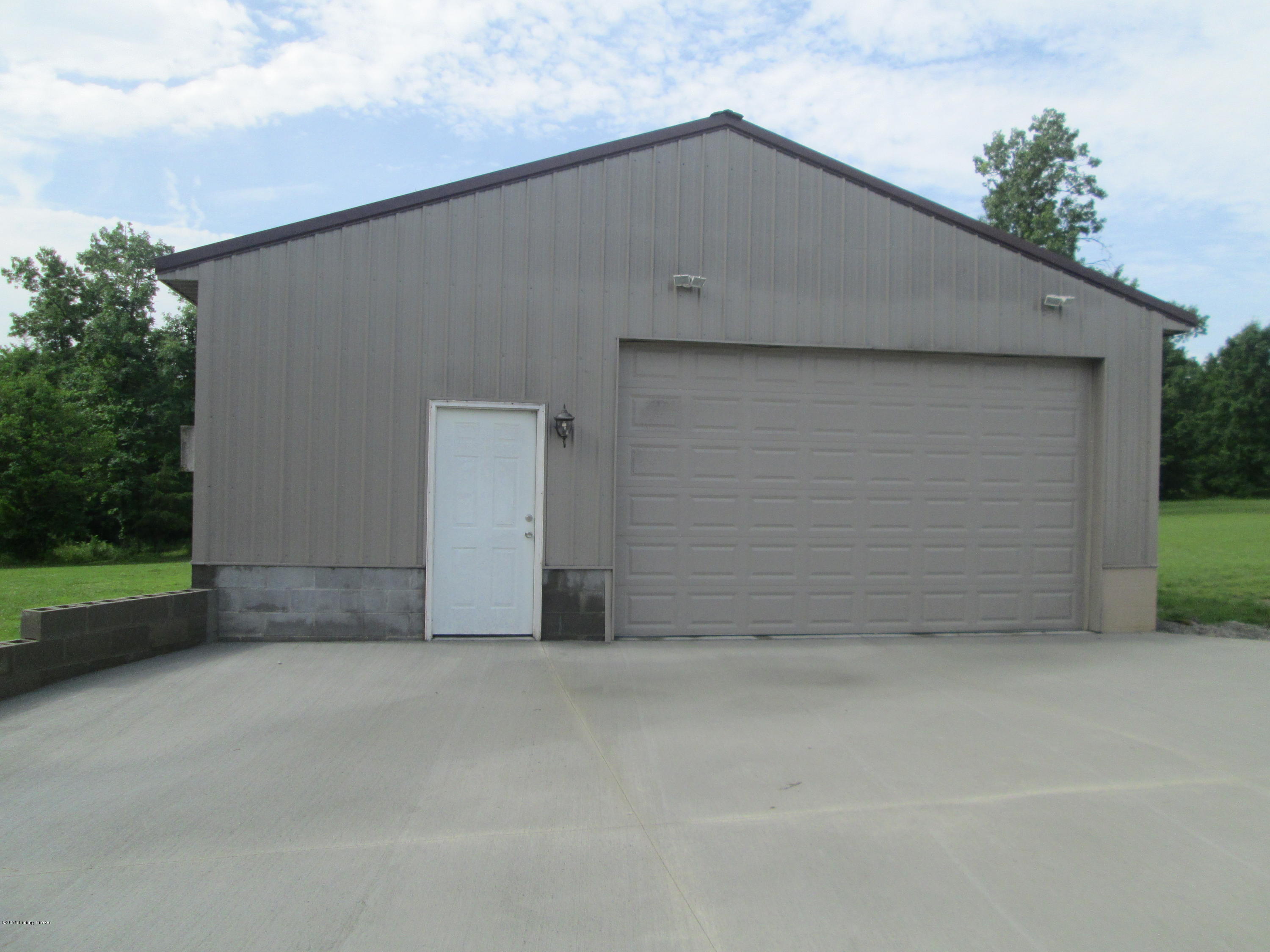 5591 Loretto Road Bardstown, KY 40004 - Photo 16 of 25 002