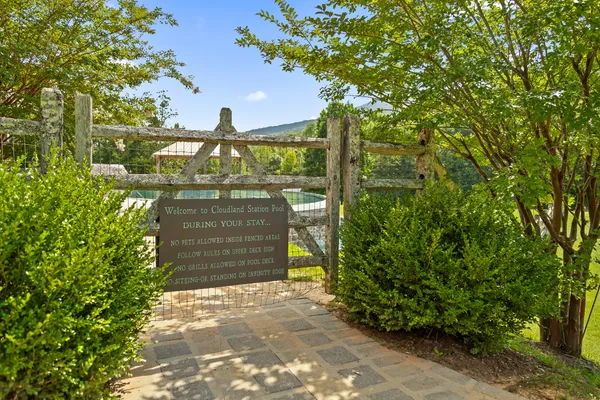 $300,000 | 0 Mountain Parkway, Unit 101, Chickamauga, GA 30707