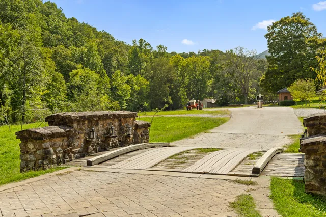 $300,000 | 0 Mountain Parkway, Unit 101, Chickamauga, GA 30707