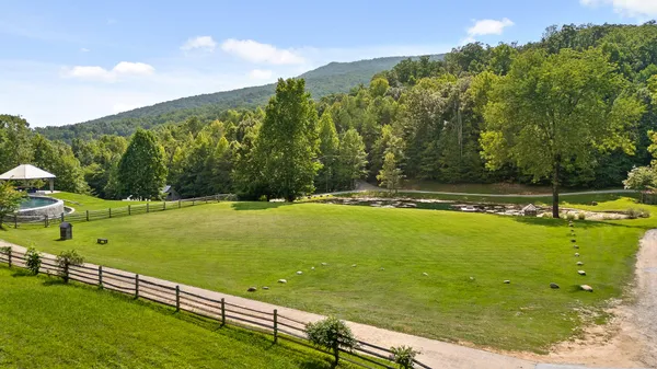 $300,000 | 0 Mountain Parkway, Unit 101, Chickamauga, GA 30707