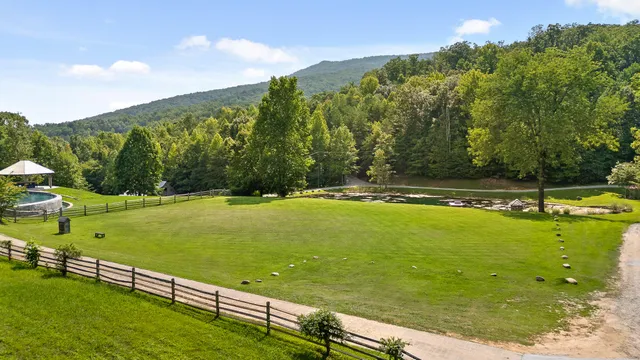 $300,000 | 0 Mountain Parkway, Unit 101, Chickamauga, GA 30707