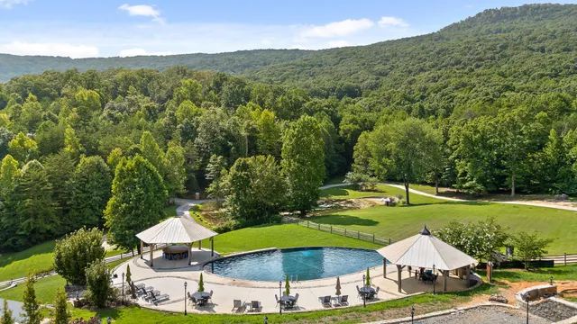 $300,000 | 0 Mountain Parkway, Unit 101, Chickamauga, GA 30707