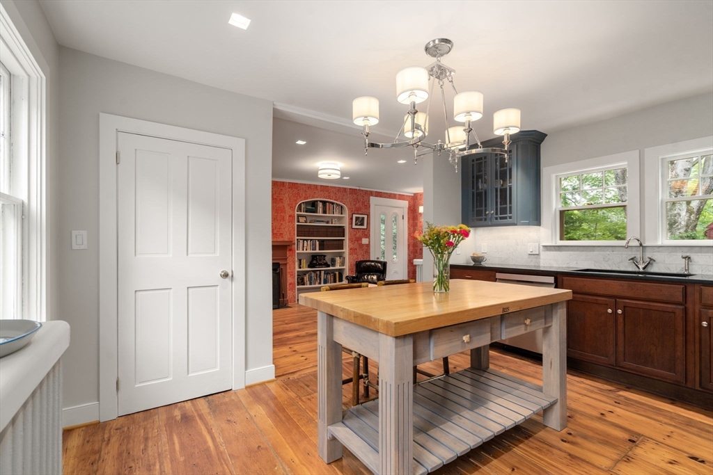 25 Farm Road Sherborn, MA 01770 - Photo 8 of 42 Gallery Image 8