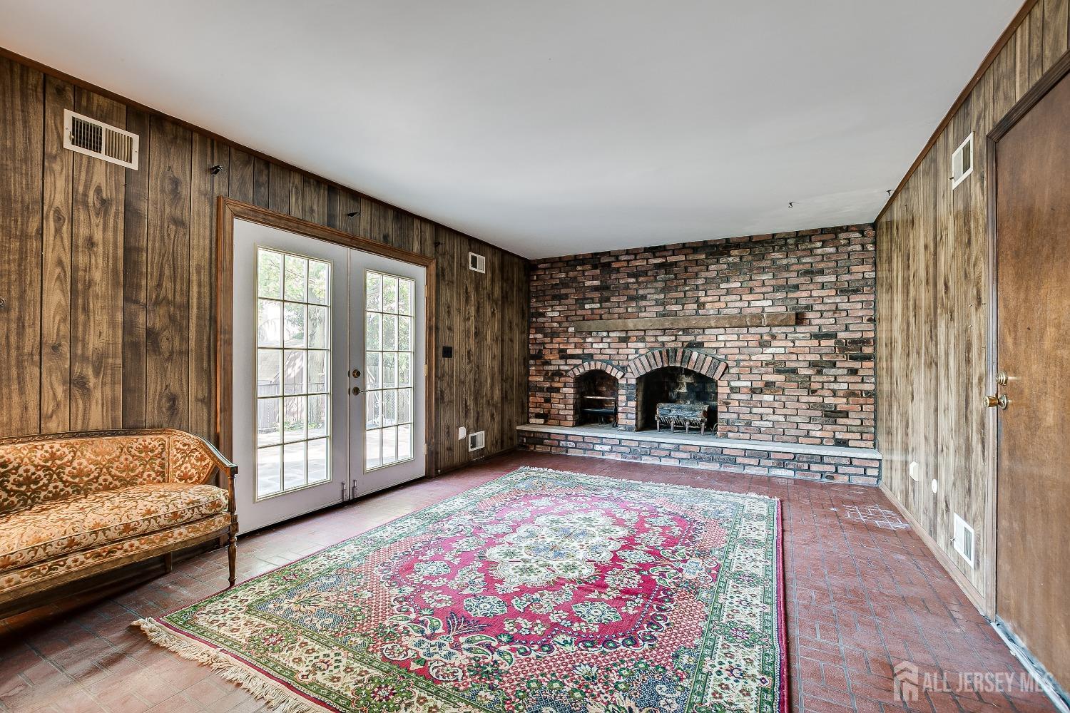 75 Spruce Street Edison, NJ 08837 - Photo 26 of 52 Gallery Image 26