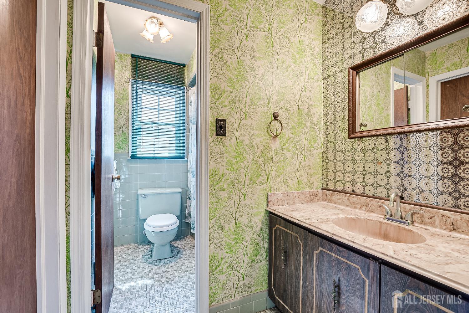 75 Spruce Street Edison, NJ 08837 - Photo 33 of 52 Gallery Image 33