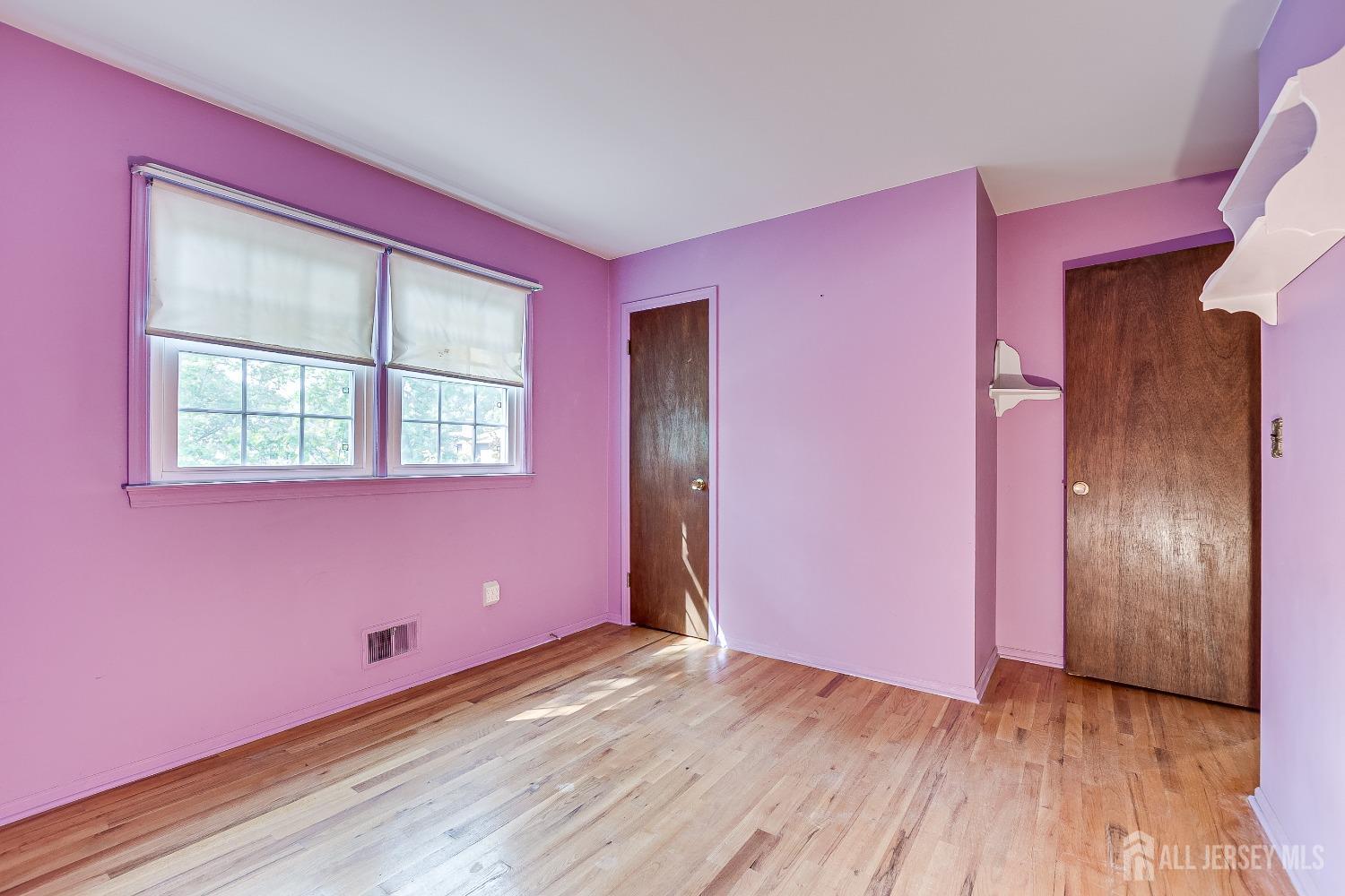 75 Spruce Street Edison, NJ 08837 - Photo 40 of 52 Gallery Image 40