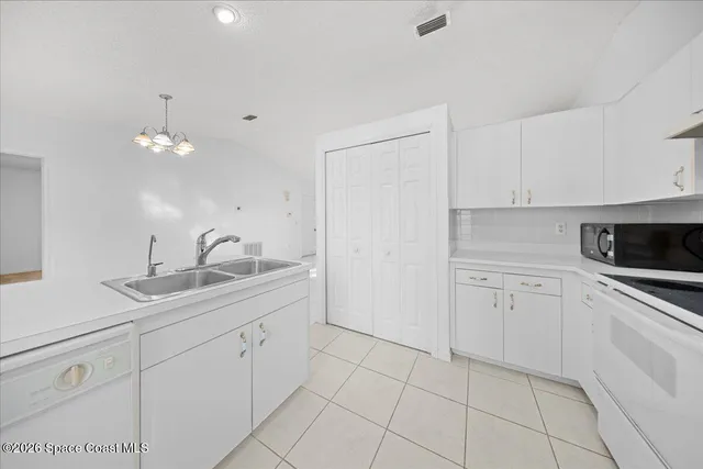 $1,725 | 171 Americana Boulevard Northeast, Palm Bay, FL 32907