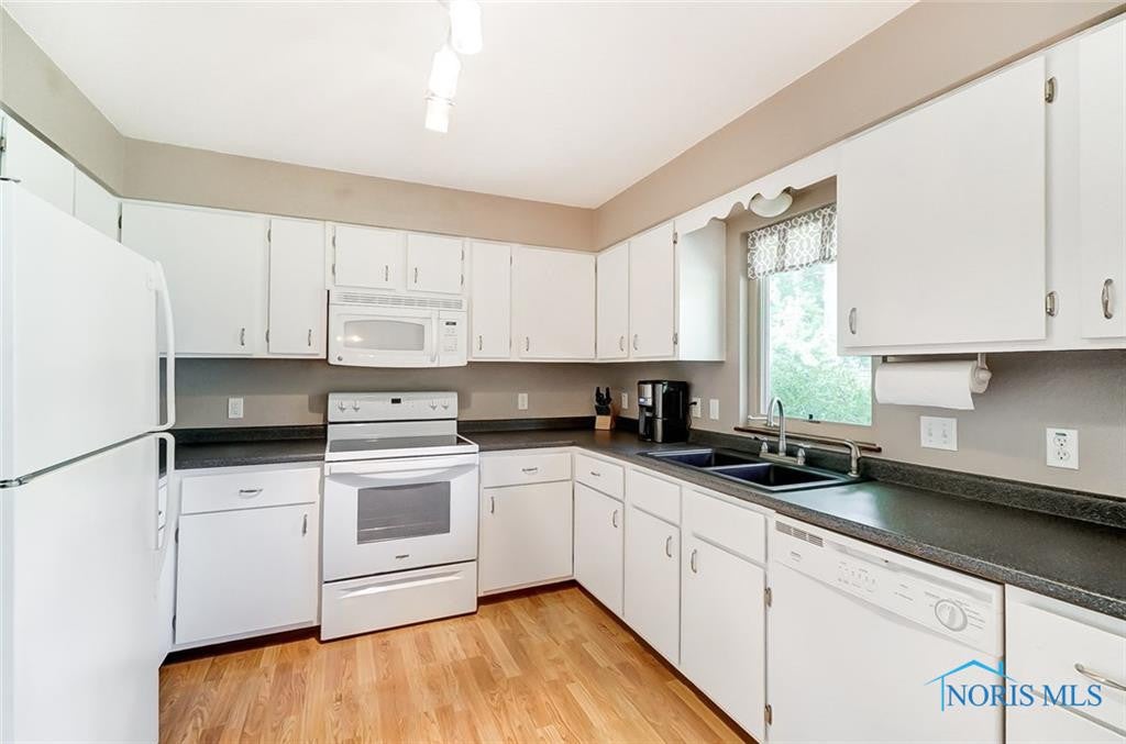 1243 Kinder Road Toledo, OH 43615 - Photo 8 of 28 Gallery Image 8