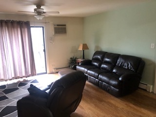 4840 West Engle Road, Unit 3SE Alsip, IL 60803 - Photo 3 of 17 Gallery Image 3
