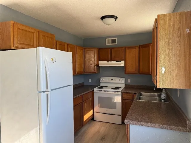 $1,200 | 115 Freeze Lane, Rockport, TX 78382