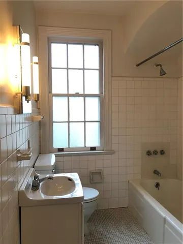 $1,500 | 1586 Jefferson Avenue, Unit 4, New Orleans, LA 70115