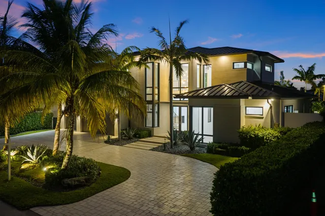 $5,695,000 | 933 Allamanda Drive, Delray Beach, FL 33483
